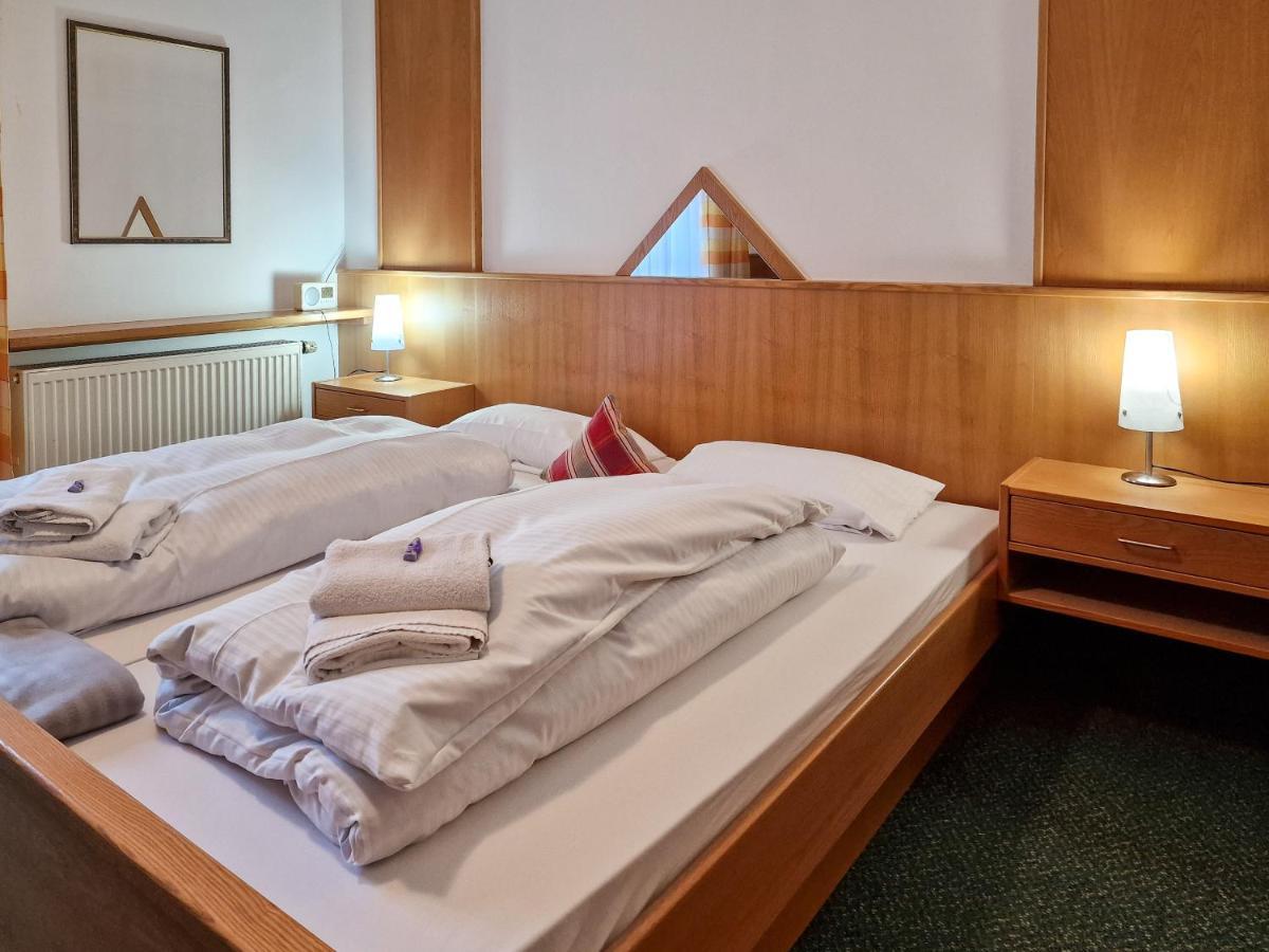 Ferien Vom Ich, Bayerischer Wald, Hotel & Restaurant Neukirchen  Buitenkant foto